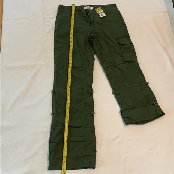 Old Navy Dark Green Cargo low waist straight leg Pants size 8 - Picture 10 of 12